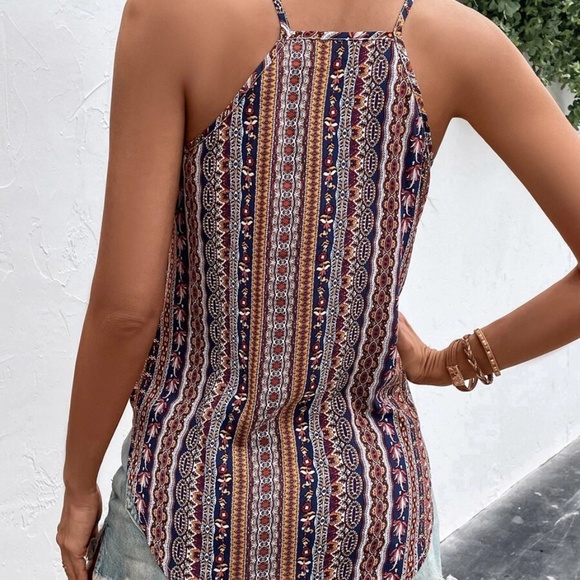 035 Geo Print Surplice Tank Top - Picture 10 of 11